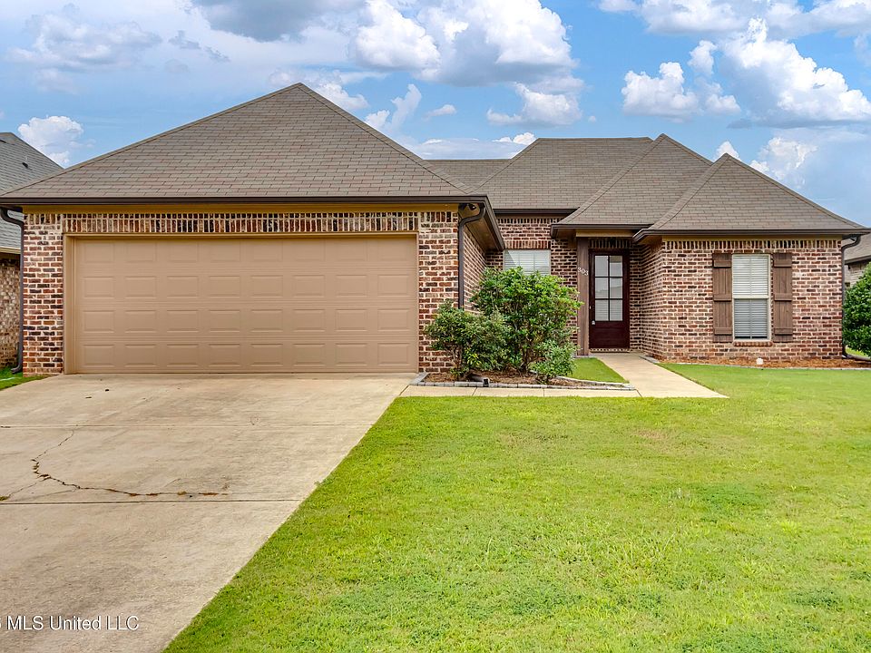 1st image of 303 Ridge Pointe Dr