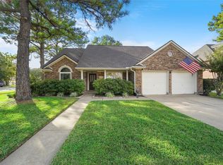 5803 Malcomboro Dr, Houston, TX 77041