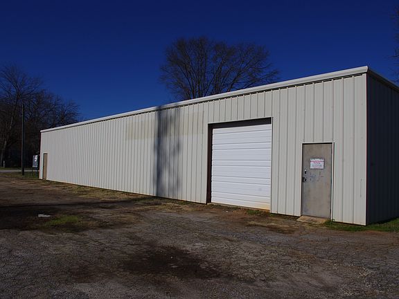 3rd image of 113 Poinsett Hwy