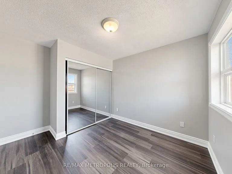 118 Jordan Dr — Photo 26