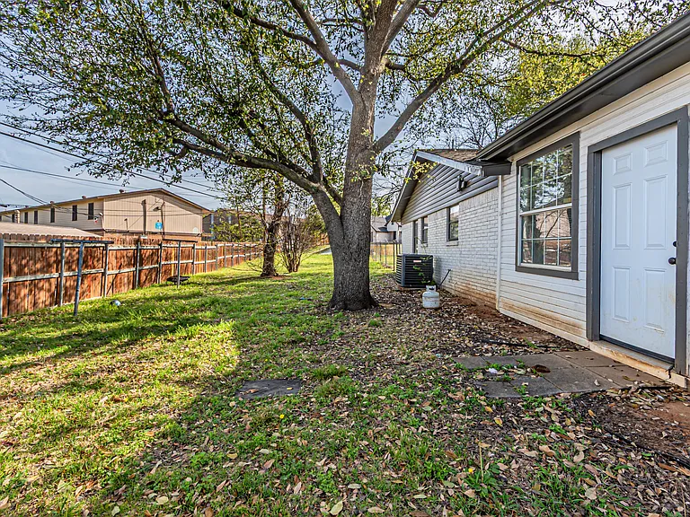 308 Franklin Dr — Photo 30