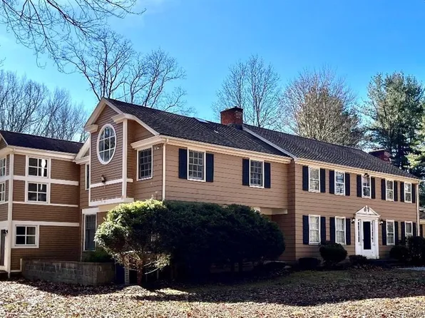 11 Highview Drive, Woodbridge, CT 06525