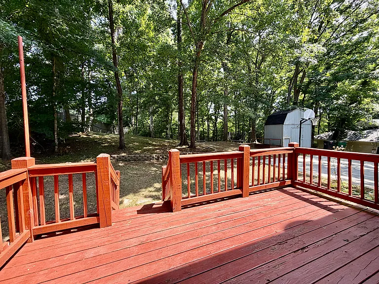 11809 Lansbury Ct — Photo 28