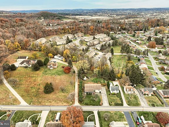 4th image of 356 Woodland View Dr