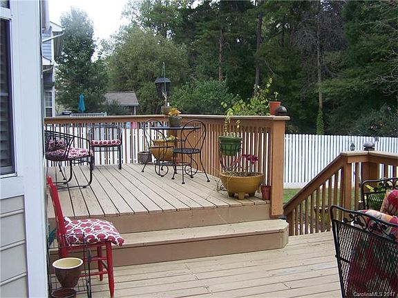 4th image of 120 Glynwater Dr