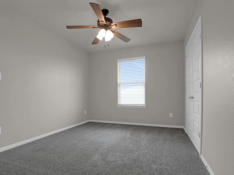 430 Walnut Branch Dr — Photo 23