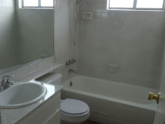 5th image of 4450 Cleveland Ave APT 12