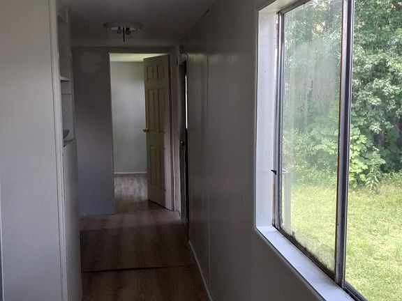 3rd image of 3530 S Pine Ave