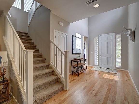 2nd image of 1043 SE 12th St