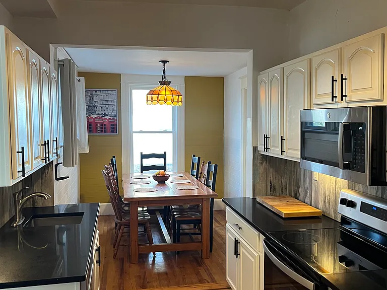25 Besch Ave — Photo 8