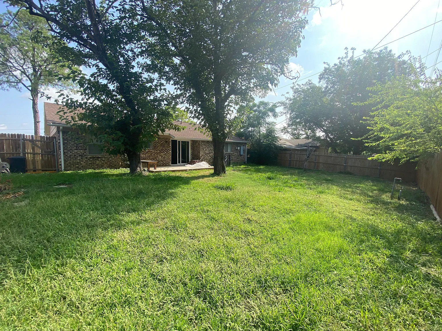 3 bed, 1408 sqft, $2,350 — Photo 2