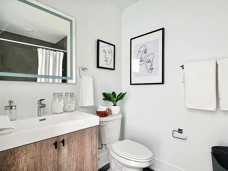 1324 Frankford Ave — Photo 10