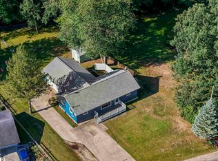 1705 S Lake Mitchell Dr, Cadillac, MI 49601