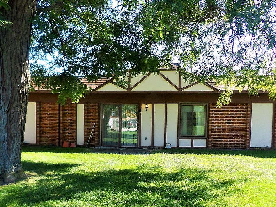 1st image of 29900 Grand Oaks Dr APT 19