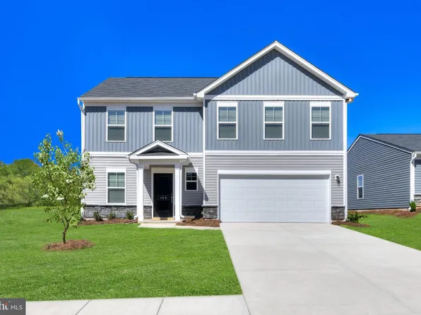 93 Empire Ln, Charles Town, WV 25414