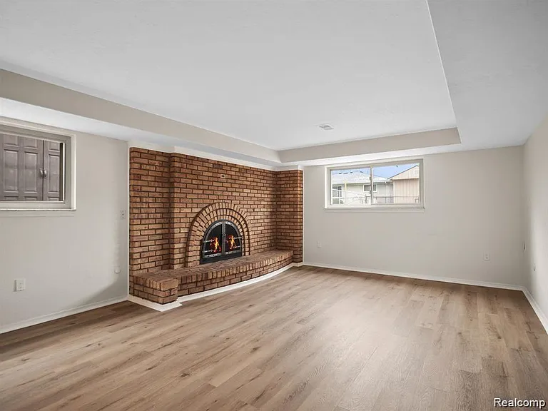 4288 Lin Dr — Photo 21