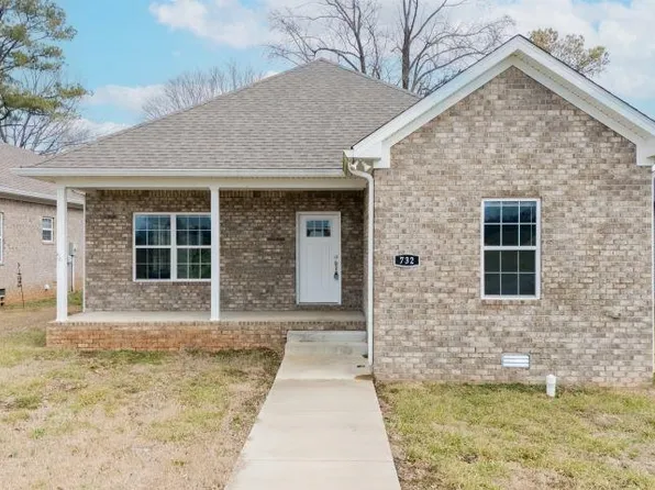 732 Hedge St, Smiths Grove, KY 42171