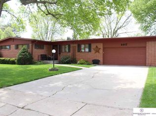 2447 N Fairway Dr, Fremont, NE 68025