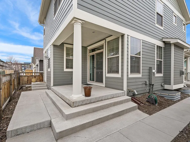 3230 Spruce St — Photo 29