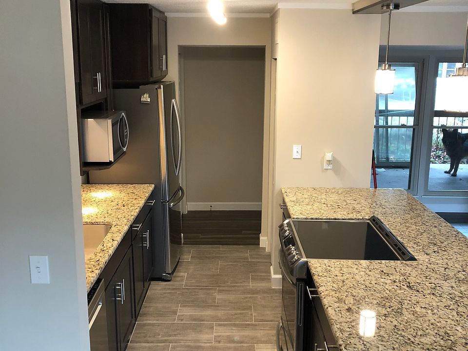 1st image of 444 Dublin Dr