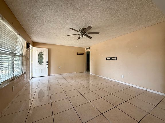 5th image of 903 NE 3rd St