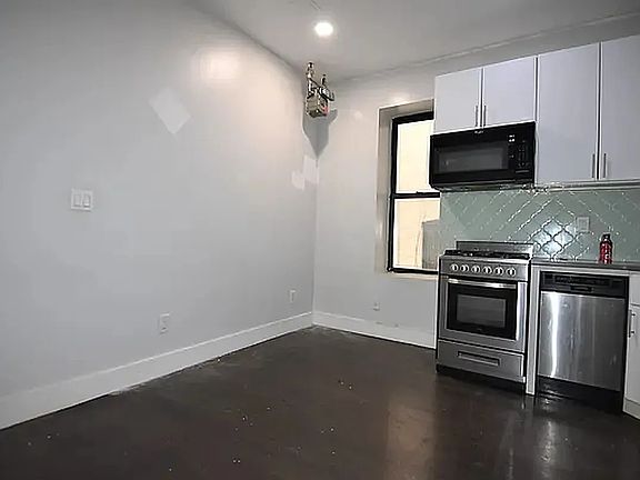 4th image of 200 W 145th St APT 8