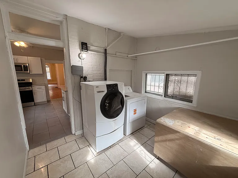 2230 N Ogden St — Photo 13