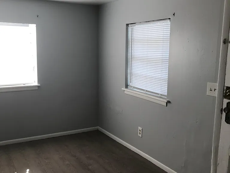 234 18th Ave S #5 — Photo 3
