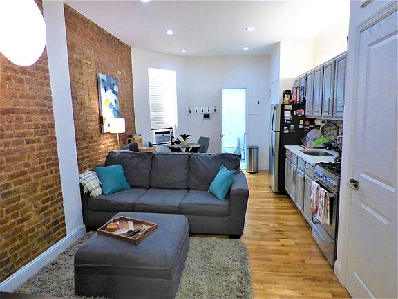 3rd image of 1742 1st Ave APT 4D
