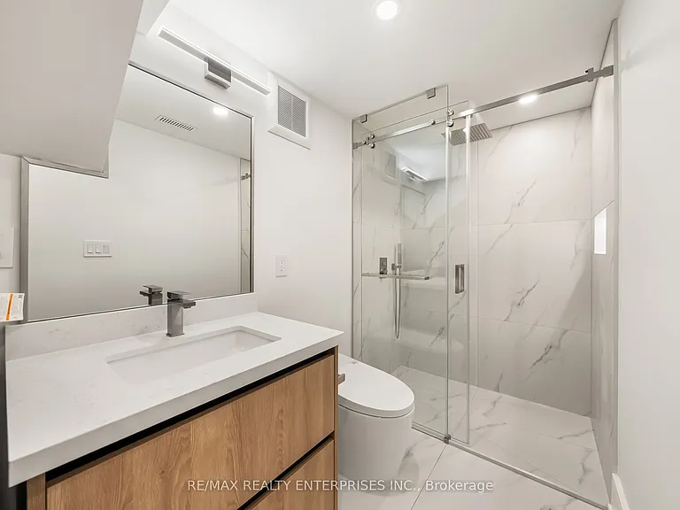 1495 Thetford Ct — Photo 30