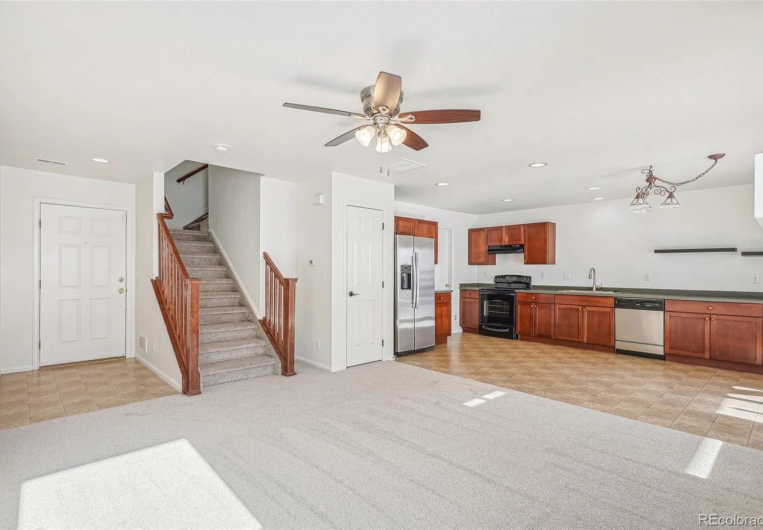 3 bed, 3.0 bath, 1530 sqft, $2,740 — Photo 4