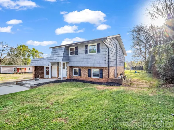 151 S Main St, Bostic, NC 28018