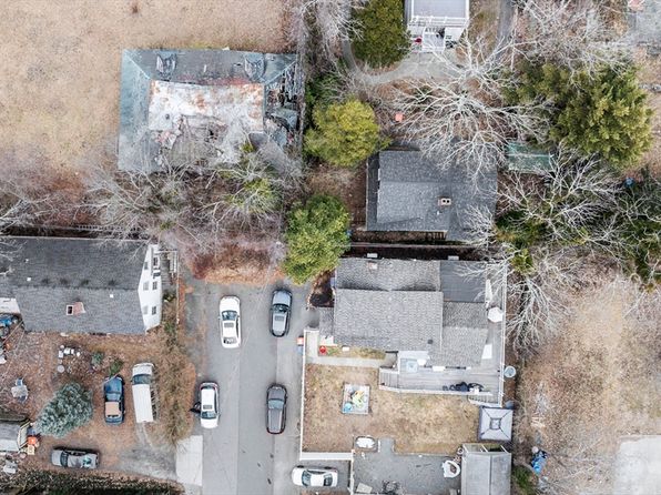 106 7th St, New Bedford, MA 02740