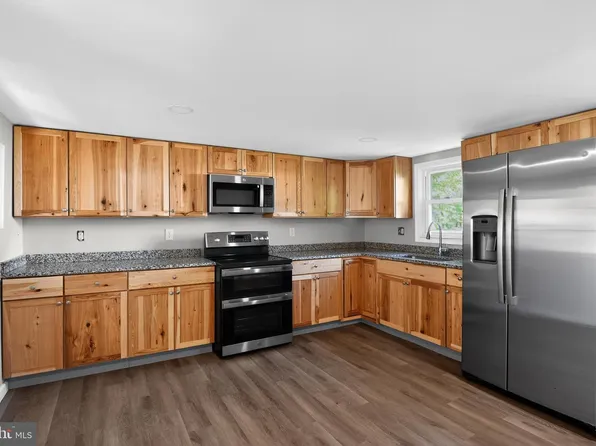 10 W East St, Delmar, MD 21875