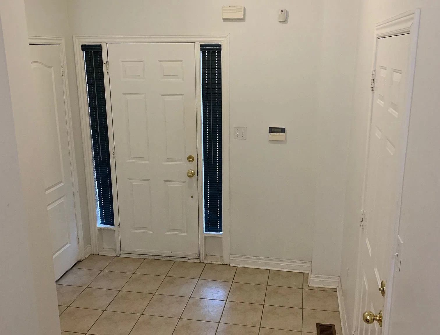 3 bed, $2,900 — Photo 2