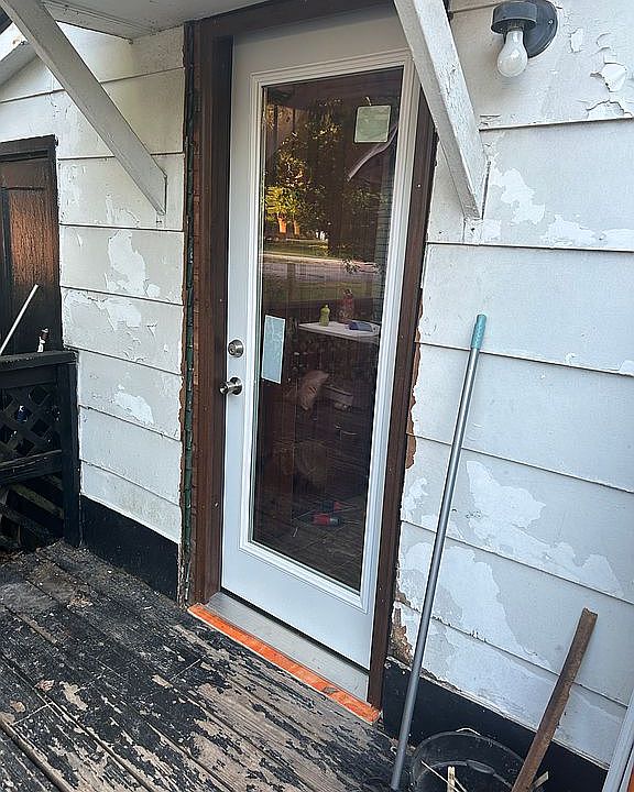 2nd image of 313 Center St