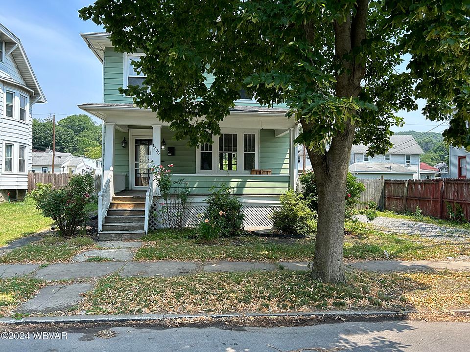 2nd image of 1206 Park Ave