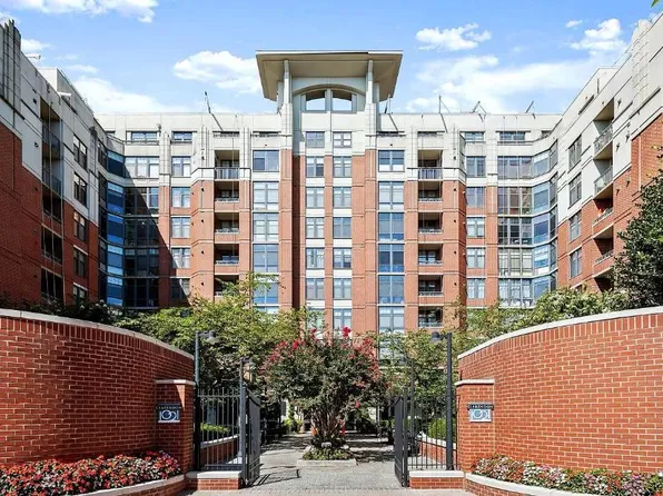 1021 N Garfield St, Arlington, VA