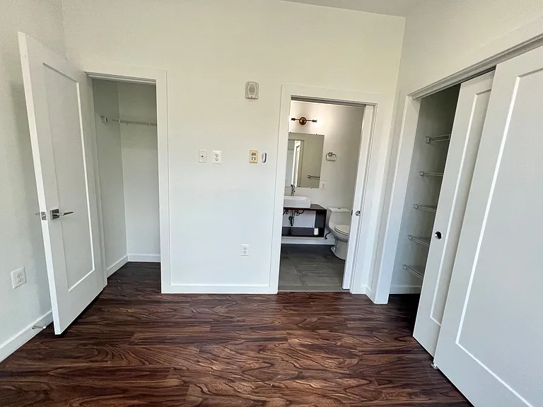 824 N Calvert St — Photo 27