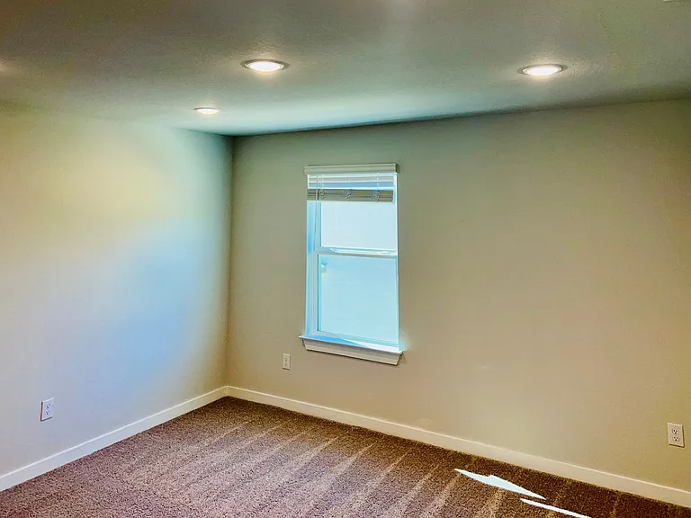 14607 Emerio Dr — Photo 22
