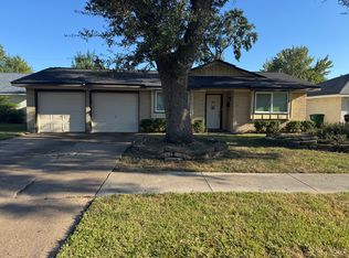 5814 Viking Dr, Houston, TX 77092