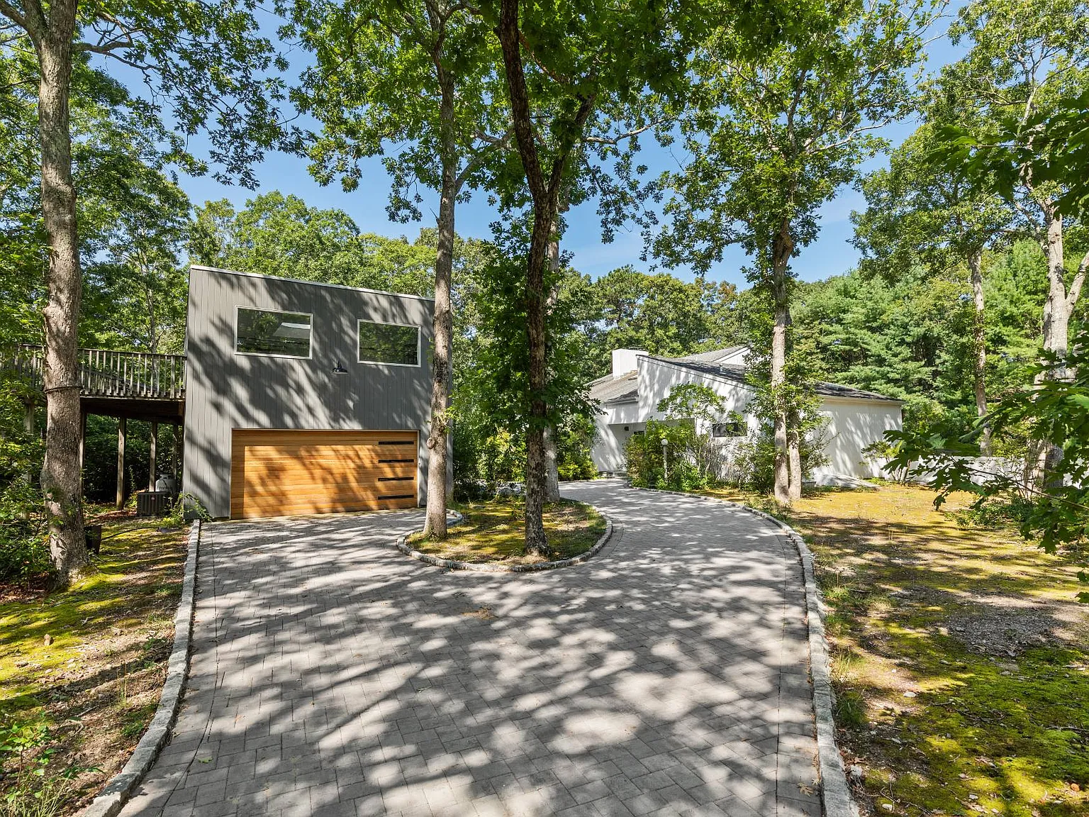 Serene Retreat with Pool & Modern Amenities — Photo 2