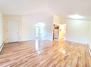 9303 91st Ave FLOOR 2, Woodhaven, NY 11421