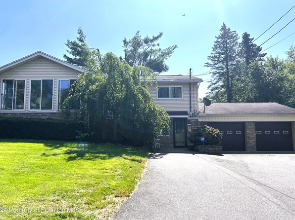 3319 Oak Ave, Moosic, PA 18507