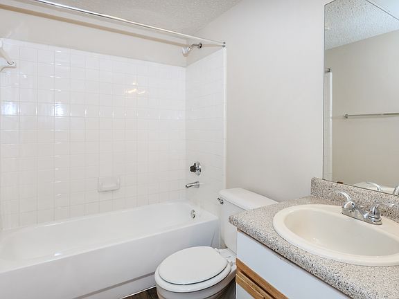 1 bedroom/1 bathroom washroom