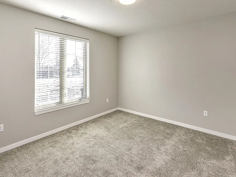 Deerfield Apartments & Chateaus — Photo 45