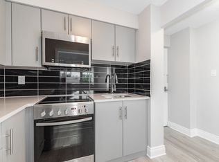 215 Clarence Street Apartments, Ottawa, ON K1N 5P9