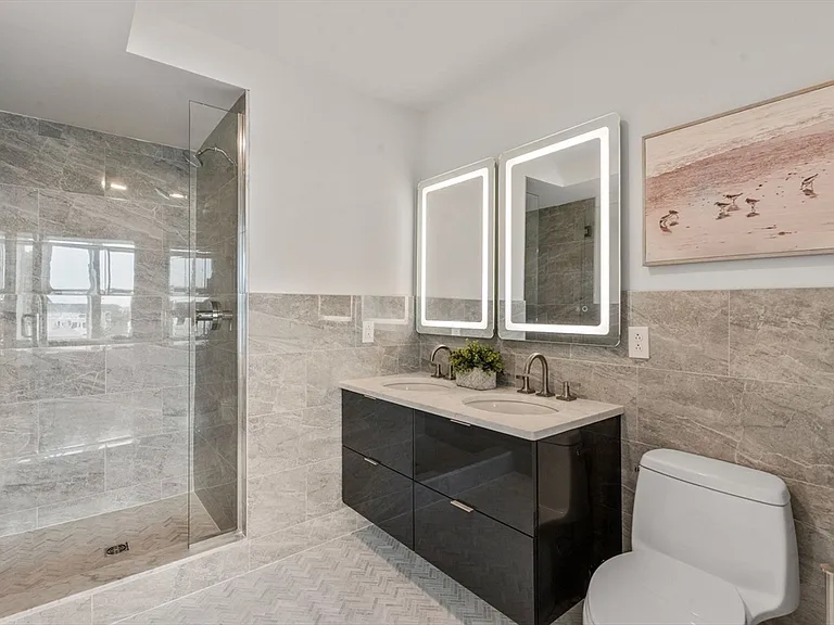120 Nantasket Ave #Penthouse 4 — Photo 35