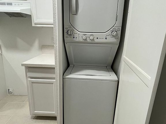 5th image of 1361 E University Ave APT 309