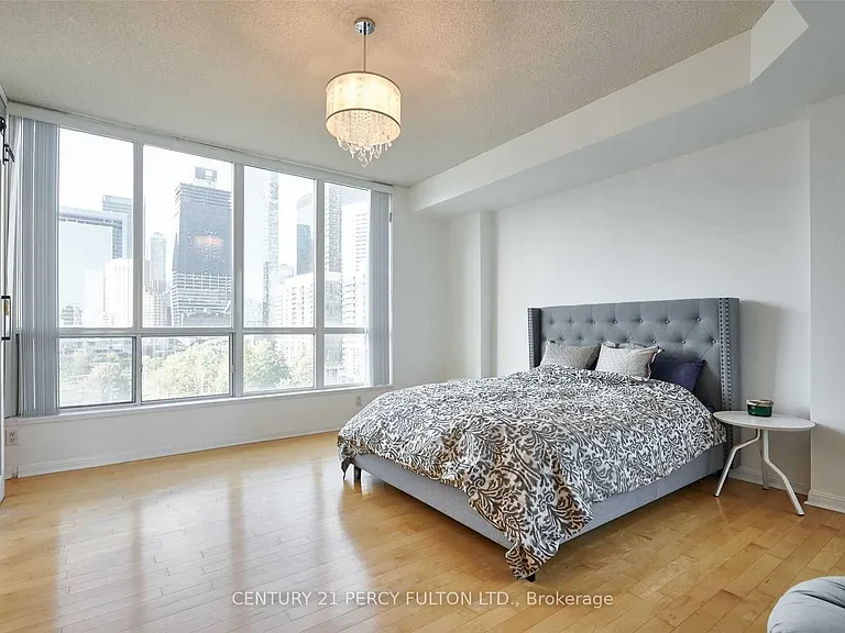 230 Queens Quay W #1016 — Photo 13